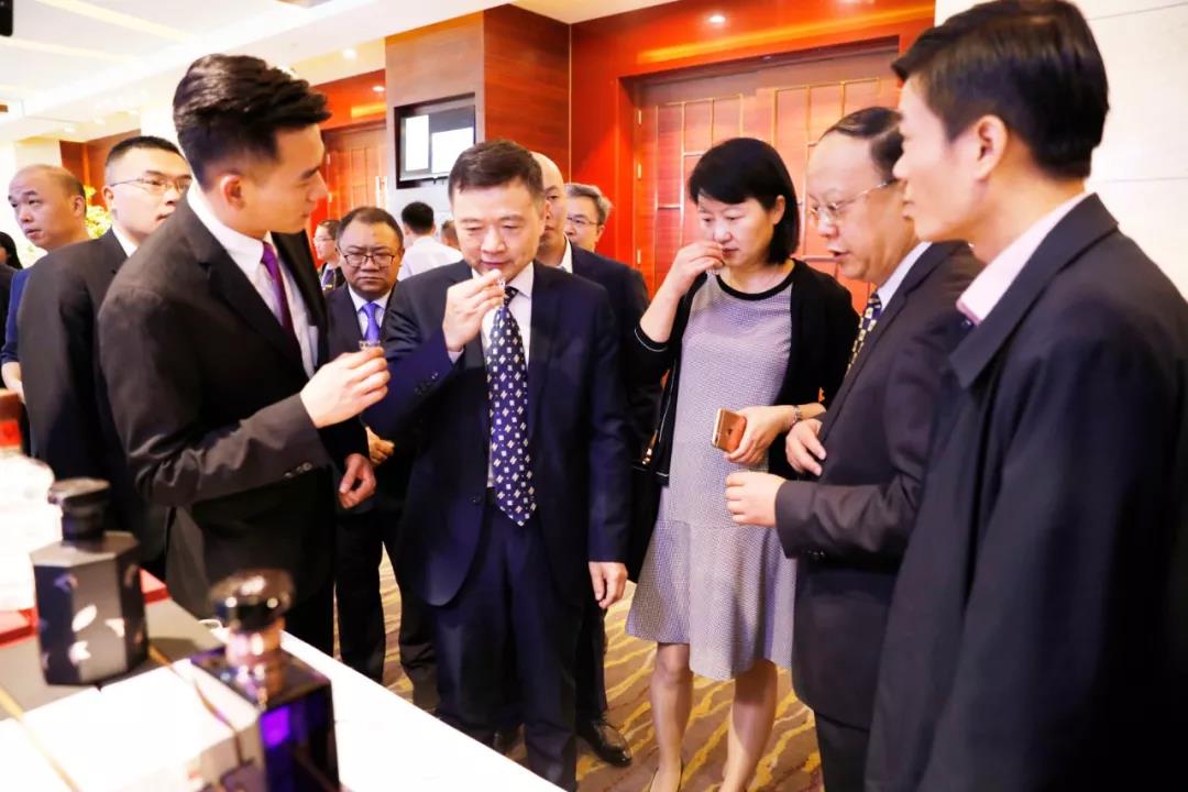 2019黔酒中国行 腾博会官网飘香打卡南昌